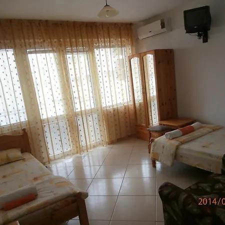 Guest house Reni